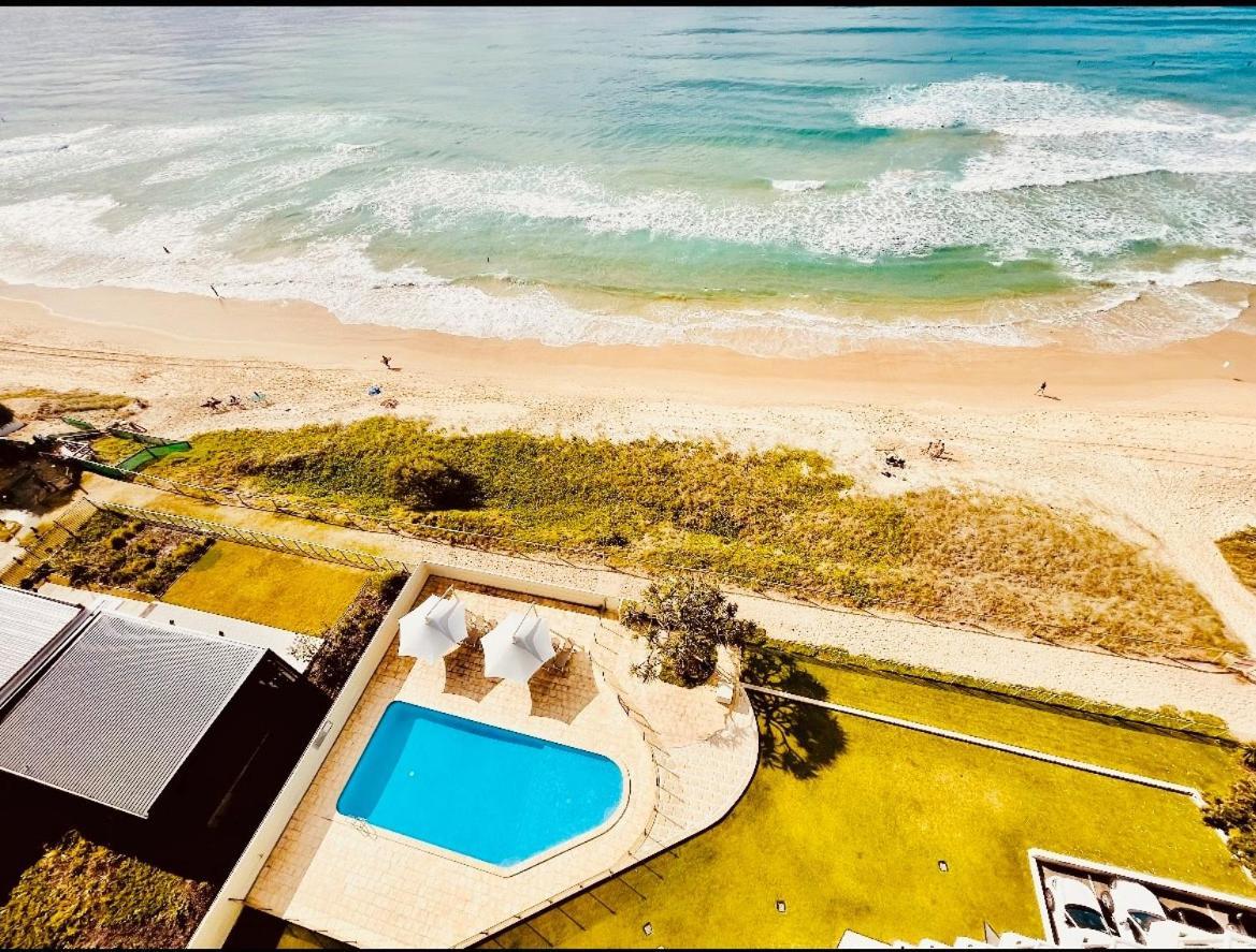 Absolutely Stunning! On The Beach !!! โกลด์โคสต์ ภายนอก รูปภาพ